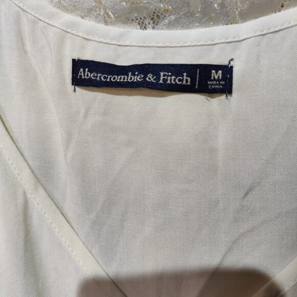 NWT Abercrombie & Fitch Women's Sz M Cream Lace Top Keyhole Tie Back - Picture 4 of 8